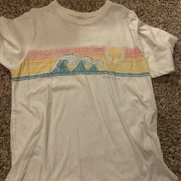 hurley waves tee - Picture 1 of 3